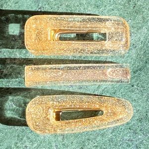 Handmade resin hair clips